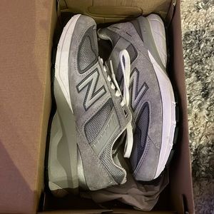 COPY - Women’s New Balance 990s